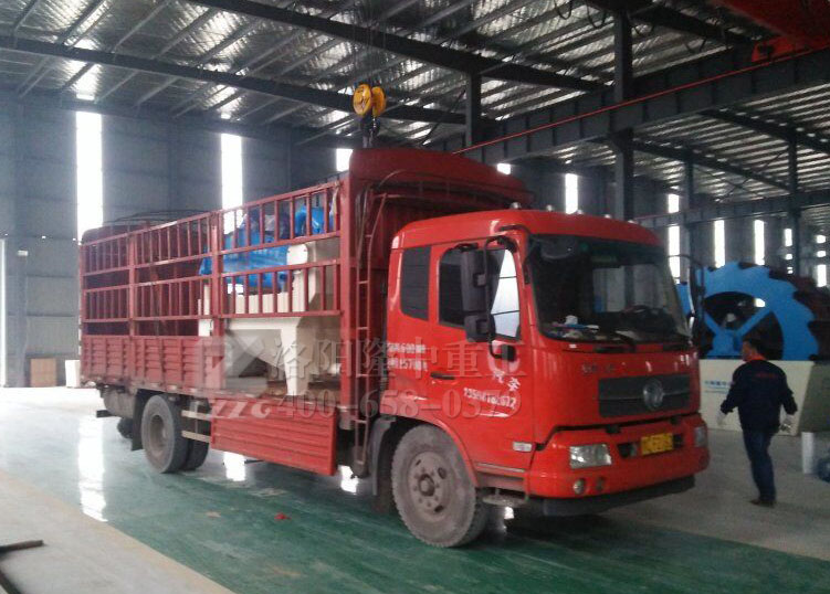 ����Ȫ��LZ300��(x��)ɳ���ՙC�l(f��)؛�D