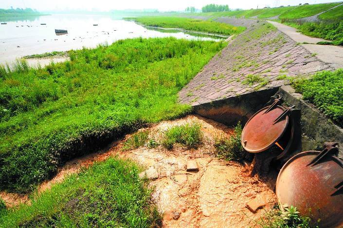 沙場(chǎng)廢水直排入河 沙場(chǎng)廢水直排入河